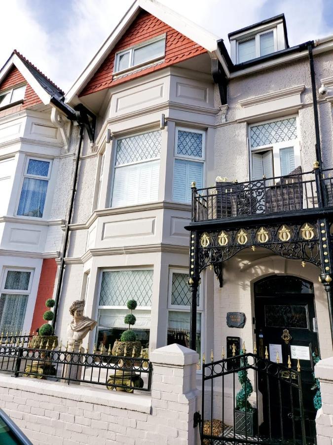 Olivia House Bed & Breakfast พอร์ธคอว์ล ภายนอก รูปภาพ