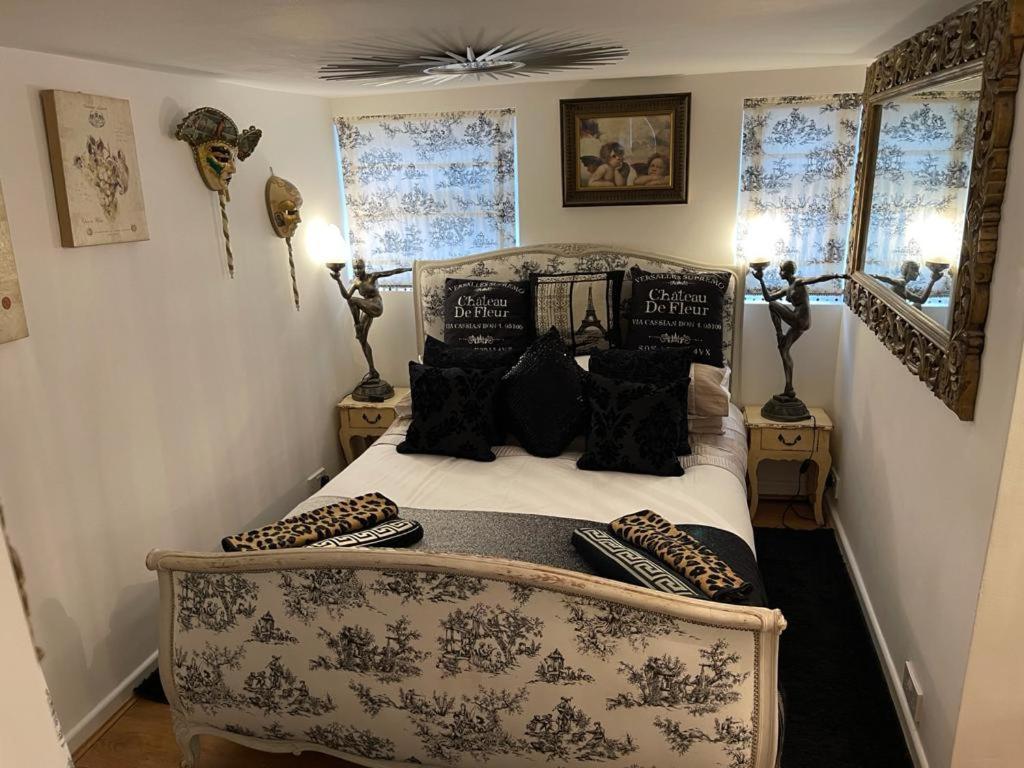 Olivia House Bed & Breakfast พอร์ธคอว์ล ภายนอก รูปภาพ