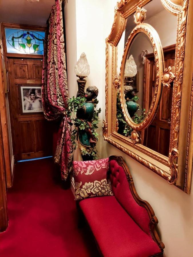 Olivia House Bed & Breakfast พอร์ธคอว์ล ภายนอก รูปภาพ