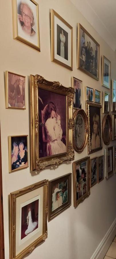 Olivia House Bed & Breakfast พอร์ธคอว์ล ภายนอก รูปภาพ