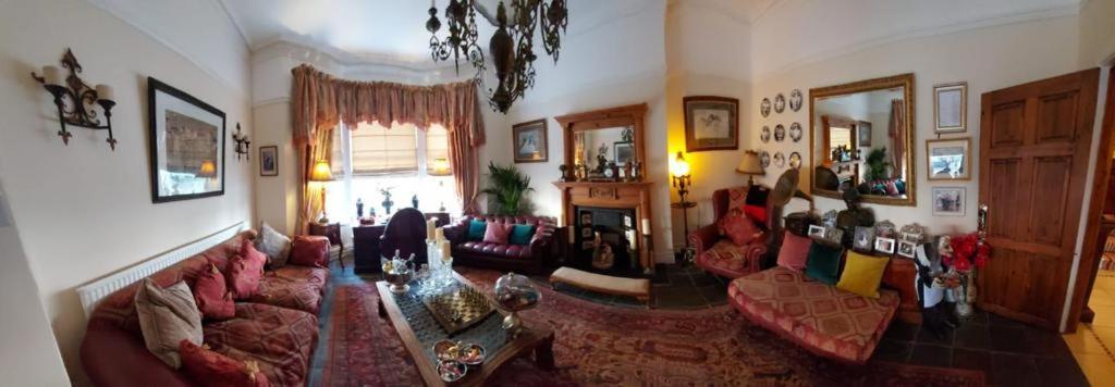 Olivia House Bed & Breakfast พอร์ธคอว์ล ภายนอก รูปภาพ